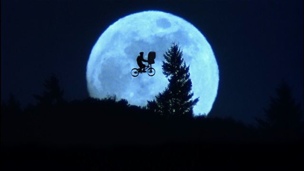 E.T. THE EXTRA-TERRESTRIAL (1982)