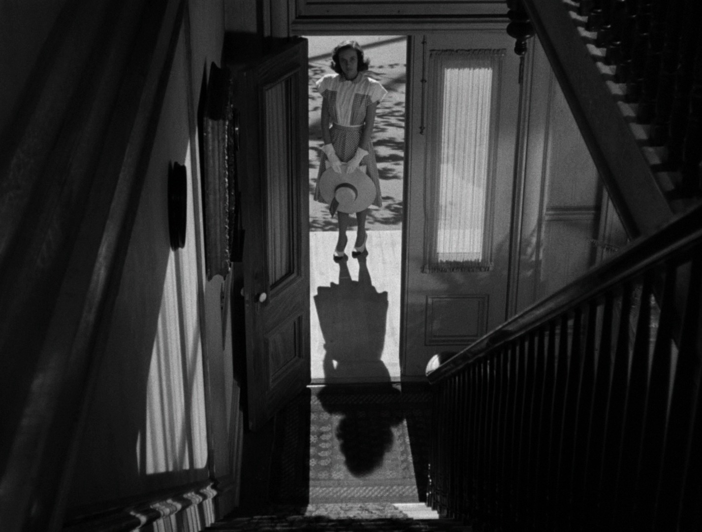 SHADOW OF A DOUBT (1943)