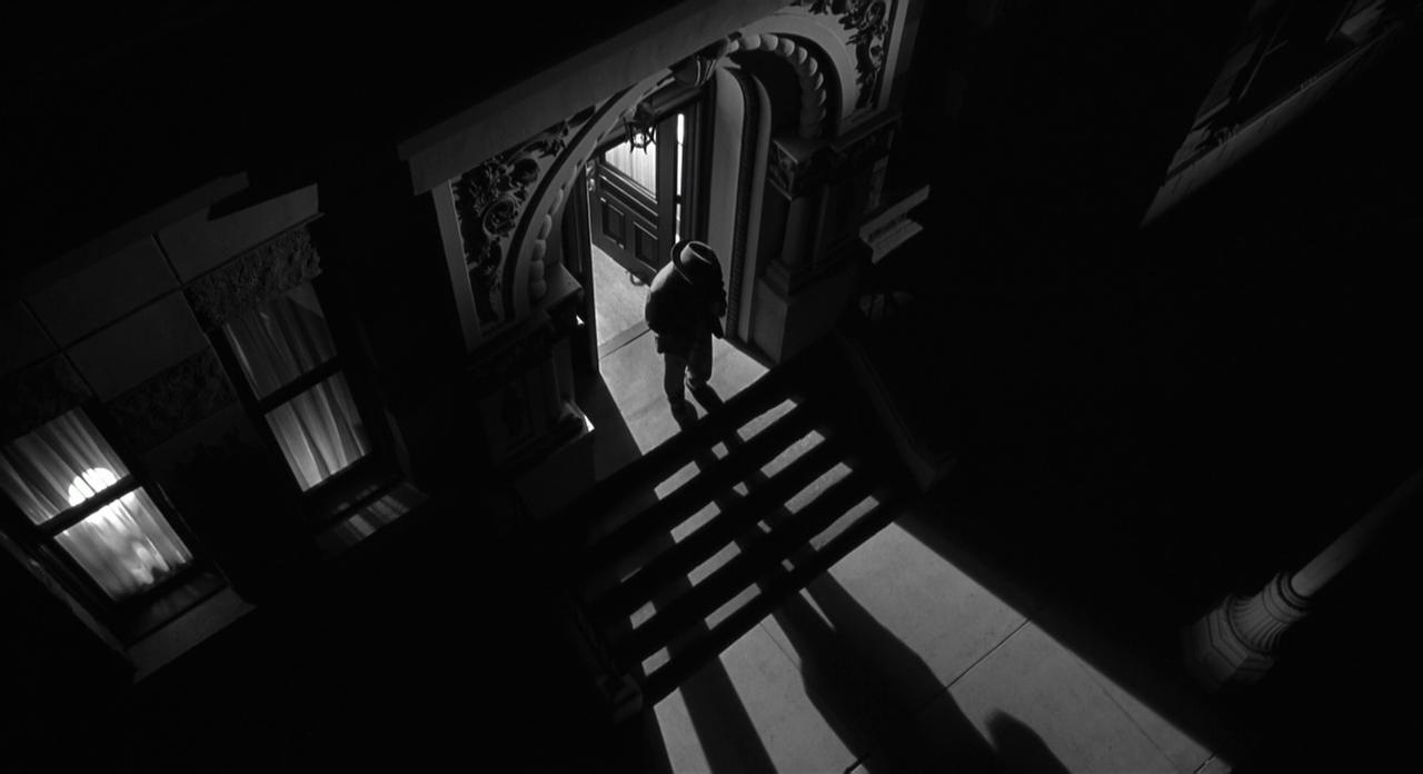 THE MAN WHO WASN’T THERE (2001)