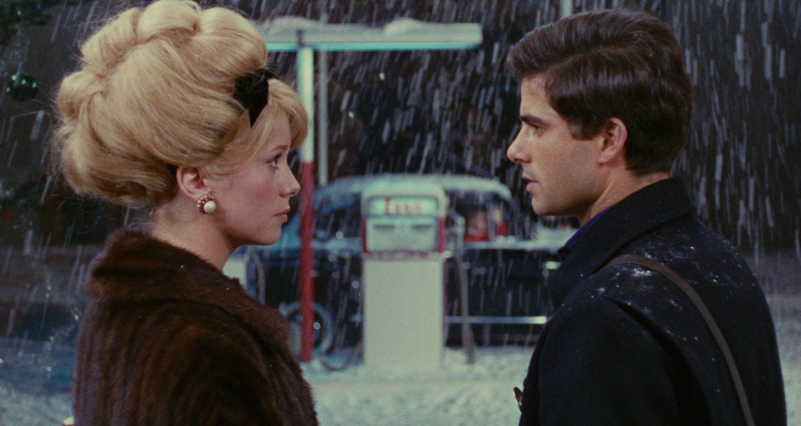 THE UMBRELLAS OF CHERBOURG (1964)